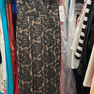 Beautiful evening gown size medium meal with a tag